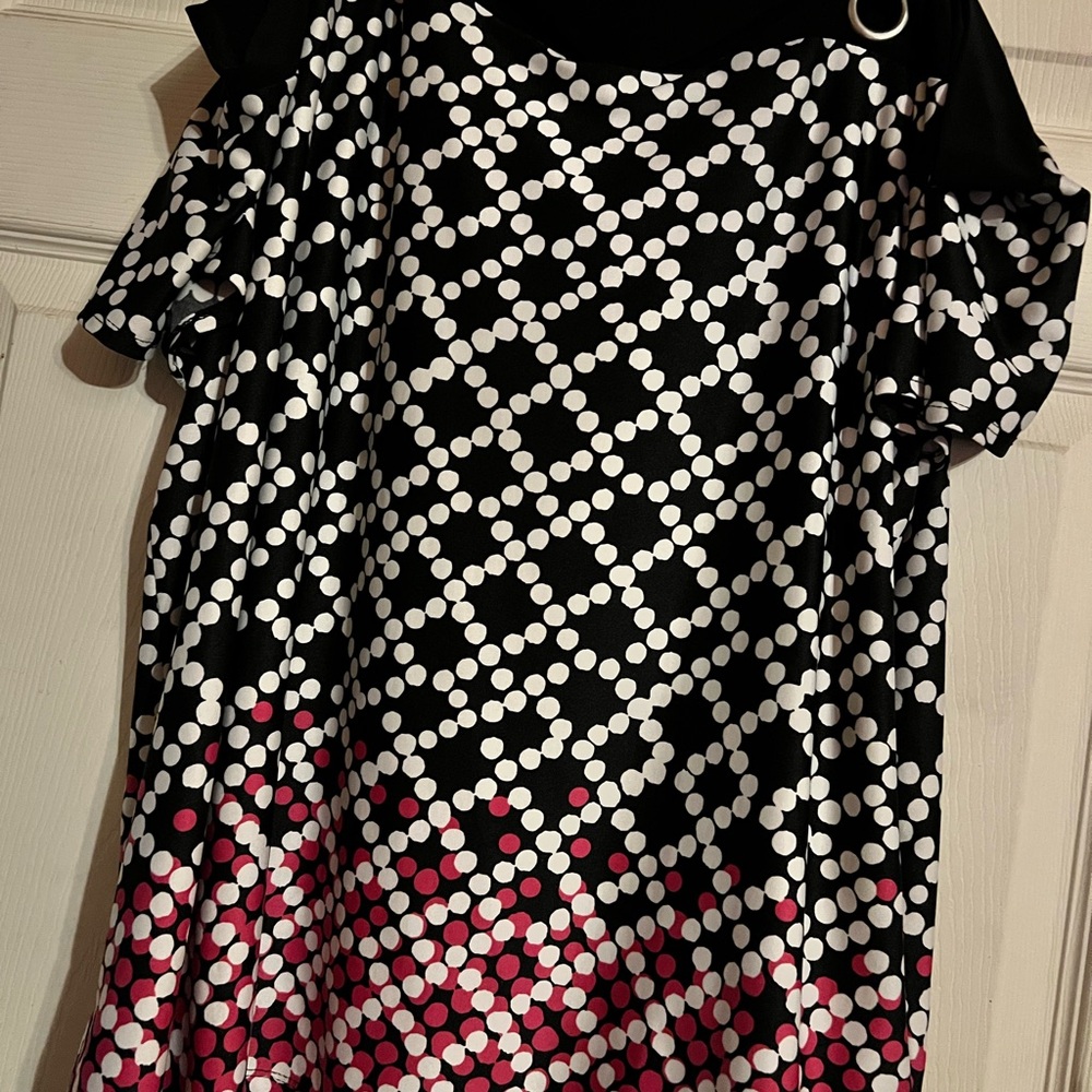 🍉Cold shoulder‎ ombré dot print top 2X - Picture 3 of 3